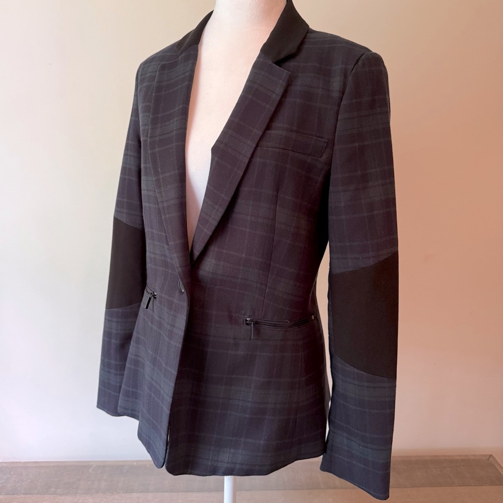 1. State Jacket - Picture 4 of 6